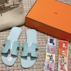 Hermes Slippers